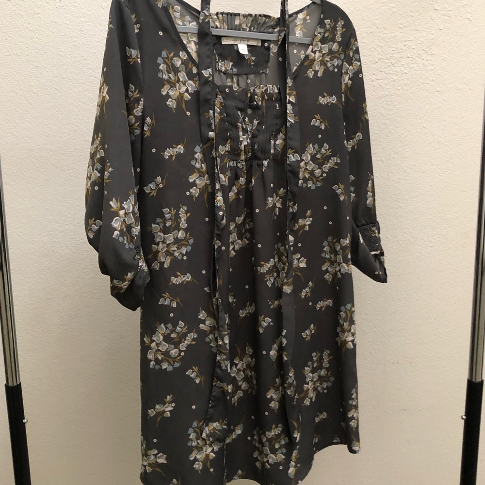 [LC Lauren Conrad] Gray Floral Shift Dress